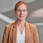 Dr. Silvia Martens